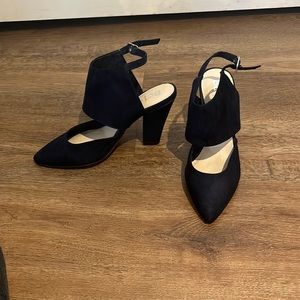 Size 6 Blue Born in California heels